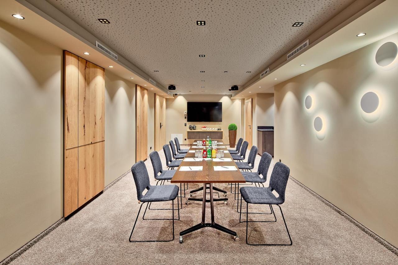 Hotel Neue Post Mayrhofen Ngoại thất bức ảnh