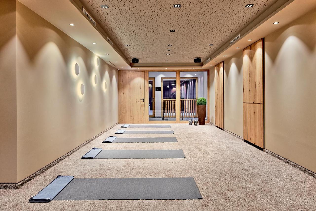 Hotel Neue Post Mayrhofen Ngoại thất bức ảnh